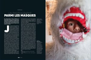 Page d'entrée du portfolio : "Un photographe parmi les masques"